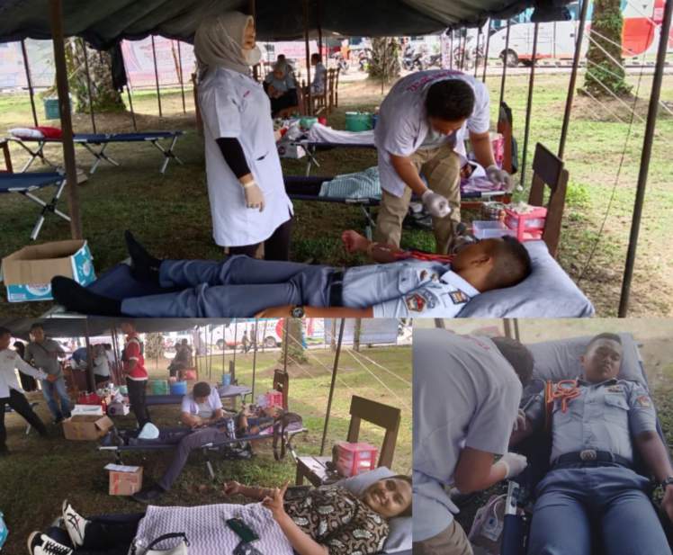 Alumni IKAMA donor darah pada Reuni Akbar Ikama 30 Tahun Matauli.