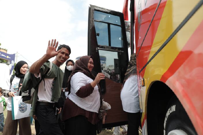 Kebahagiaan Pemudik yang akan melakukan perjalanan ke kampung halaman. Foto/istimewa