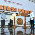 Gubernur Sumut Bobby Nasution membuka Forum Komunikasi Publik dengan tema Merajut Kolaborasi Menuju Pelayanan Publik Yang Berkualitas sekaligus peluncuran aplikasi Sumut Berkah APP yang diselenggarakan oleh Biro Organisasi Setdaprov Sumut di Aula Raja Inal Siregar, lantai 2 Kantor Gubernur Sumut, Jalan Diponegoro No. 30, Medan, Selasa (30/6/2026). Foto/Diskominfo Sumut 