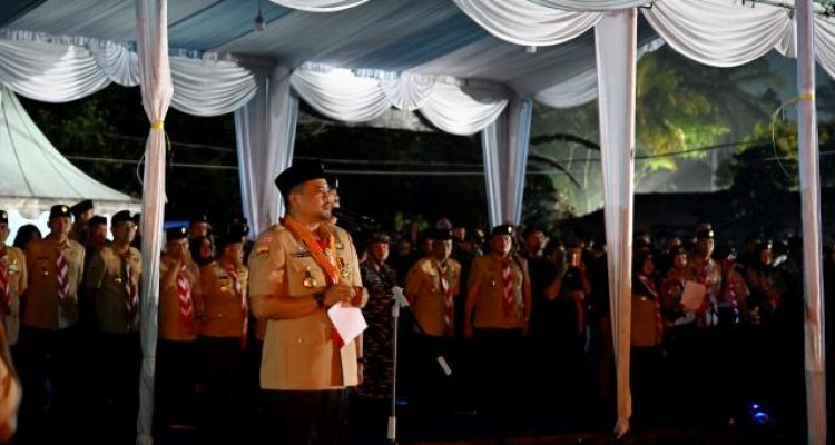 Gubernur Sumut Bobby Nasution menghadiri Jambore Daerah (Jamdasu) XI Gerakan Pramuka Sumut Tahun 2026, pada acara Upacara Api Unggun di Bumi Perkemahan Sibolangit, Sabtu (11/7/2026) malam.