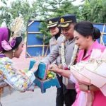 AKBP Hannry PH Tambunan saat prosesi pisah sambut di Mapolres Langkat.