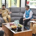 Bobby Nasution kunjungan kerja ke PLN dalam rangka percepat kompensasi pada pelaku usaha akibat pemadaman listrik. (Kominfo Sumut Dok)