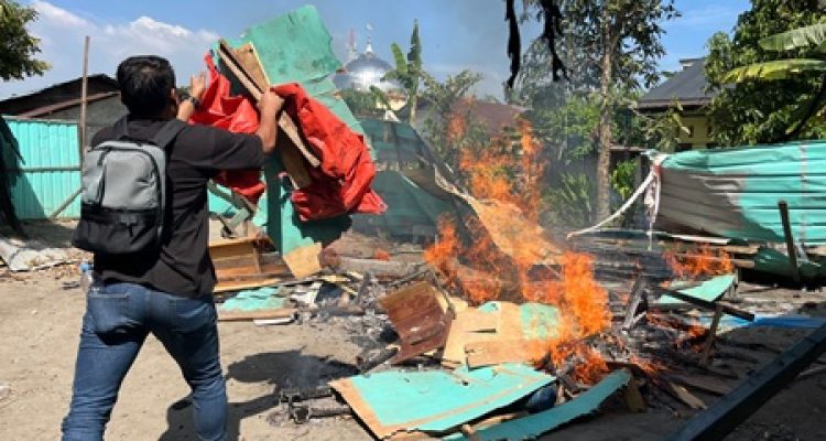 Sarang narkoba di area perkebunan dengan pengamanan sejumlah CCTV digerebek polisi di Sei Mencirim, seluruh barak rata dibumihanguskan, Kamis (9/7/2026).