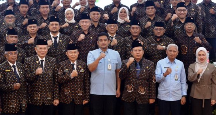 Gubernur Sumatera Utara (Sumut) Muhammad Bobby Afif Nasution menghadiri dan memberikan sambutan pada Pelantikan Pengurus Dewan Harian Daerah (DHD) Badan Pembudayaan Kejuangan 45 Provinsi Sumut Masa Bakti 2026-2031 di Aula Raja Inal Siregar Kantor Gubernur Sumatera Utara Jalan Diponegoro Kota Medan, Selasa (4/8/2026). Foto/Diskominfo Sumut