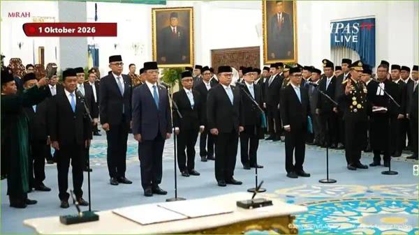 Presiden Prabowo Subianto melakukan reshuffle kabinet di Istana, Kamis (1/10/2026). Tangkapan Layar kompastv
