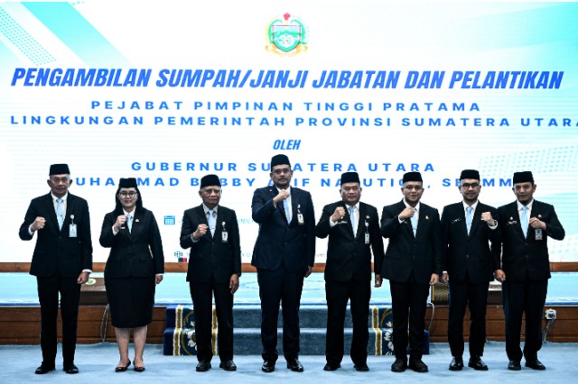 Gubernur Sumatera Utara (Sumut) Muhammad Bobby Afif Nasution didampingi Wakil Gubernur Sumut Surya, Pj Sekretaris Daerah Provinsi Sumut Timur Tumanggor dan sejumlah OPD melantik dan pengambilan sumpah janji jabatan Pejabat Pimpinan Tinggi Pratama di Lingkungan Pemerintah Provinsi Sumut.